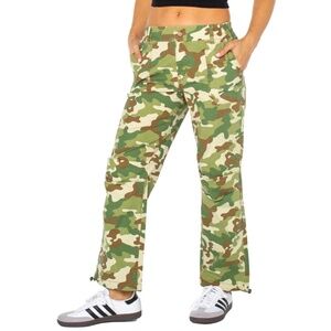 Celebrity Pink Camo Parachute Pants. Sz XL.